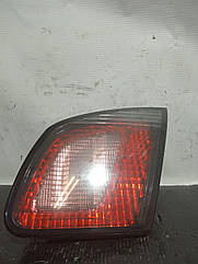 Ліхтар кришки багажника правий Nissan Primera P11 2000-2001г.в. Седан Рестайл дефект