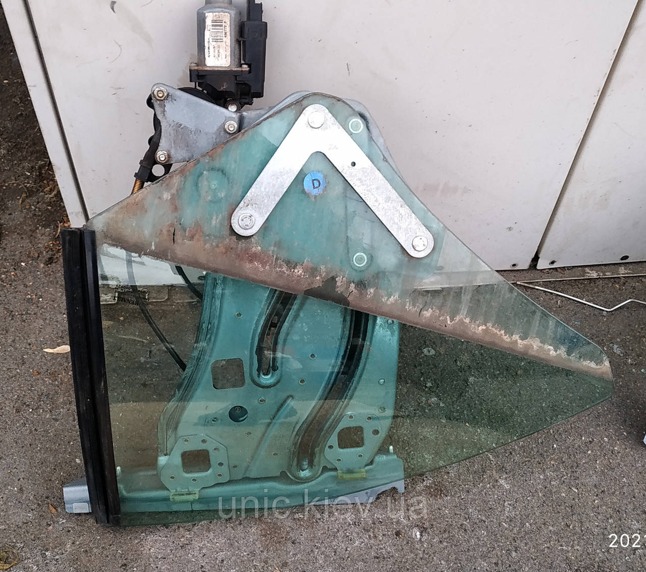 Скло заднє праве опускаєме Рено Меган 2 кабріолет б/в