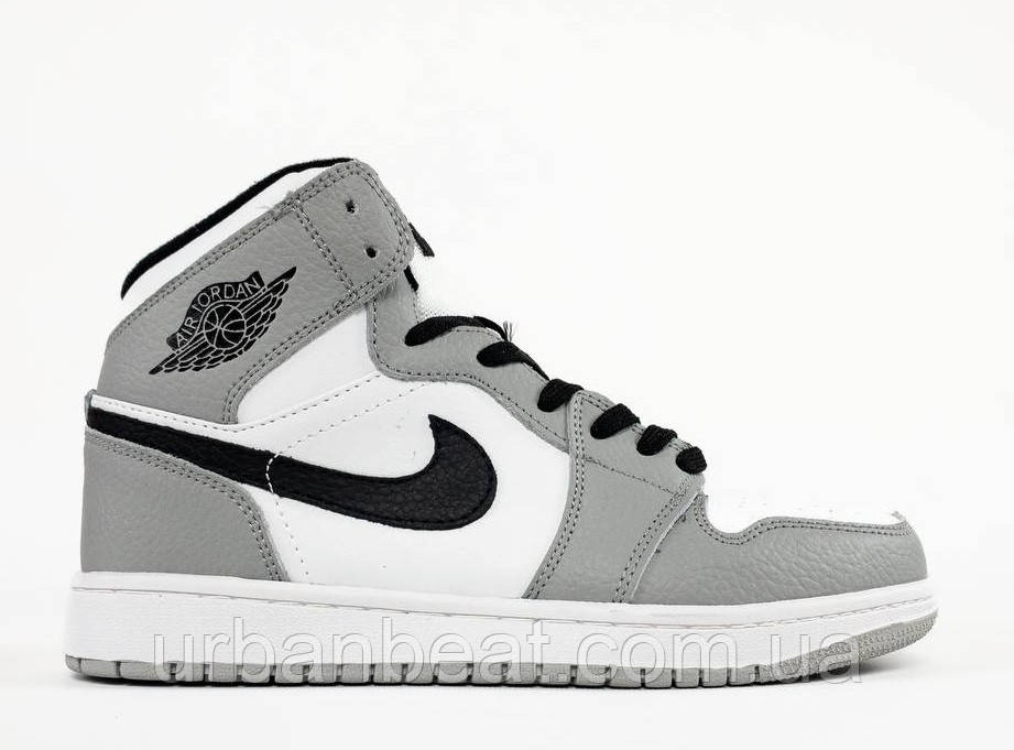 Чоловічі баскетбольні кросівки Air Jordan 1 Retro Grey/Black/White