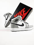 Чоловічі баскетбольні кросівки Air Jordan 1 Retro Grey/Black/White, фото 3