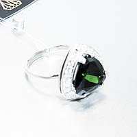 Серебряное кольцо с фианитами Женские кольца с зеленым камнем