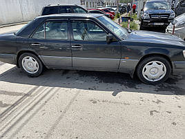 Дефлектори вікон (вітровики) Mercedes E-klasse 124 1985-1996 Sedan 4 шт (HIC)