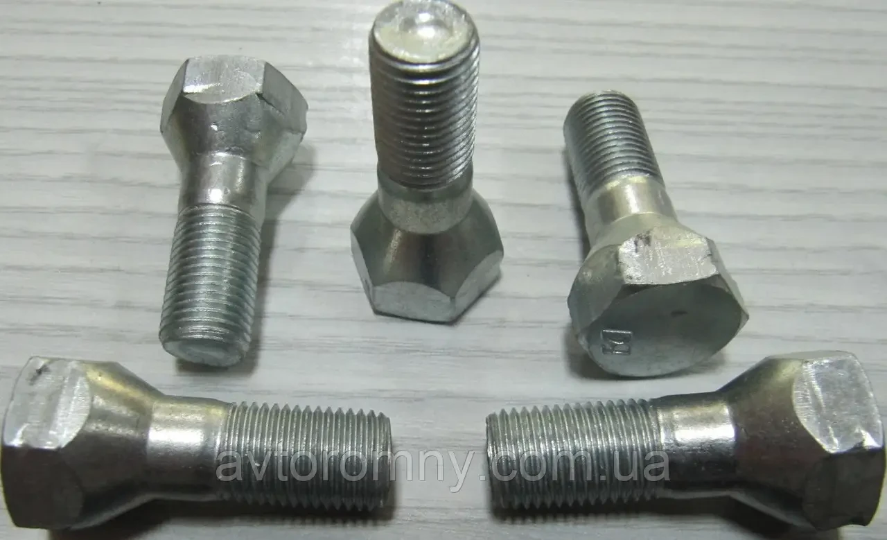 Болт М12 колеса ВАЗ 2101 2102 2103 2104 2105 2106 2107 2101-3101040