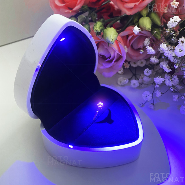 Коробочка для кольца с подсветкой Glow Heart - Футляр шкатулка в виде ...