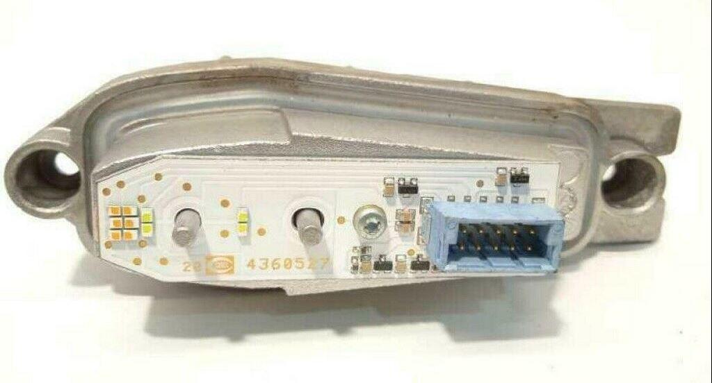 LED МОДУЛЬ ФАРИ DRL AUDI Q3 2016-2018 8U0941475E