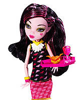 Monster High Дракулаура з серії Крипатерия