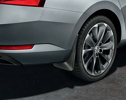 Бризковики задні Skoda Superb III