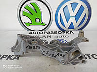 Кронштейн генератора 058145523D VW ПАСАТ B5