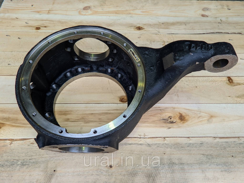 Корпус поворотного кулака правий 5557-2304030