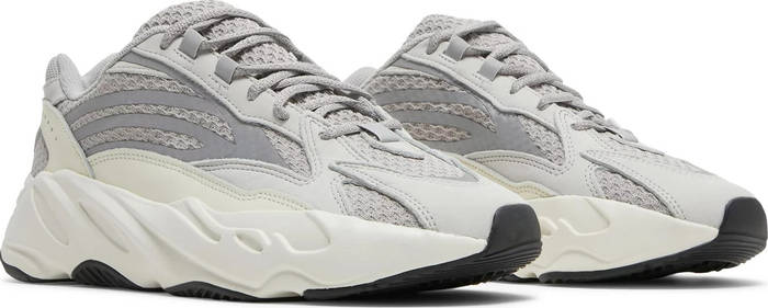 Yeezy boost 700 sales static v2