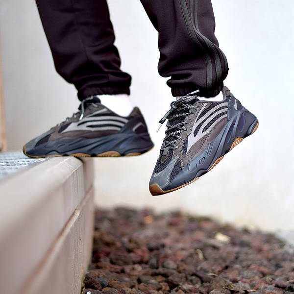 Yeezy 700 best sale geode