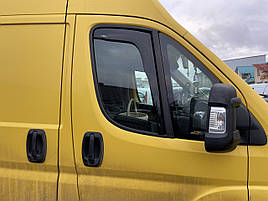 Дефлектори вікон (вітровики) Peugeot Boxer з 2006+| 2014+ р. в ( вставні ) 2шт (HIC)