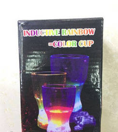 Склянку з підсвічуванням color cup