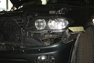 BMW X5 (E53) — заміна лінз Hella classic на Moonlight ULTRA G6/Q5 3,0" D2S і "ангельських очей"