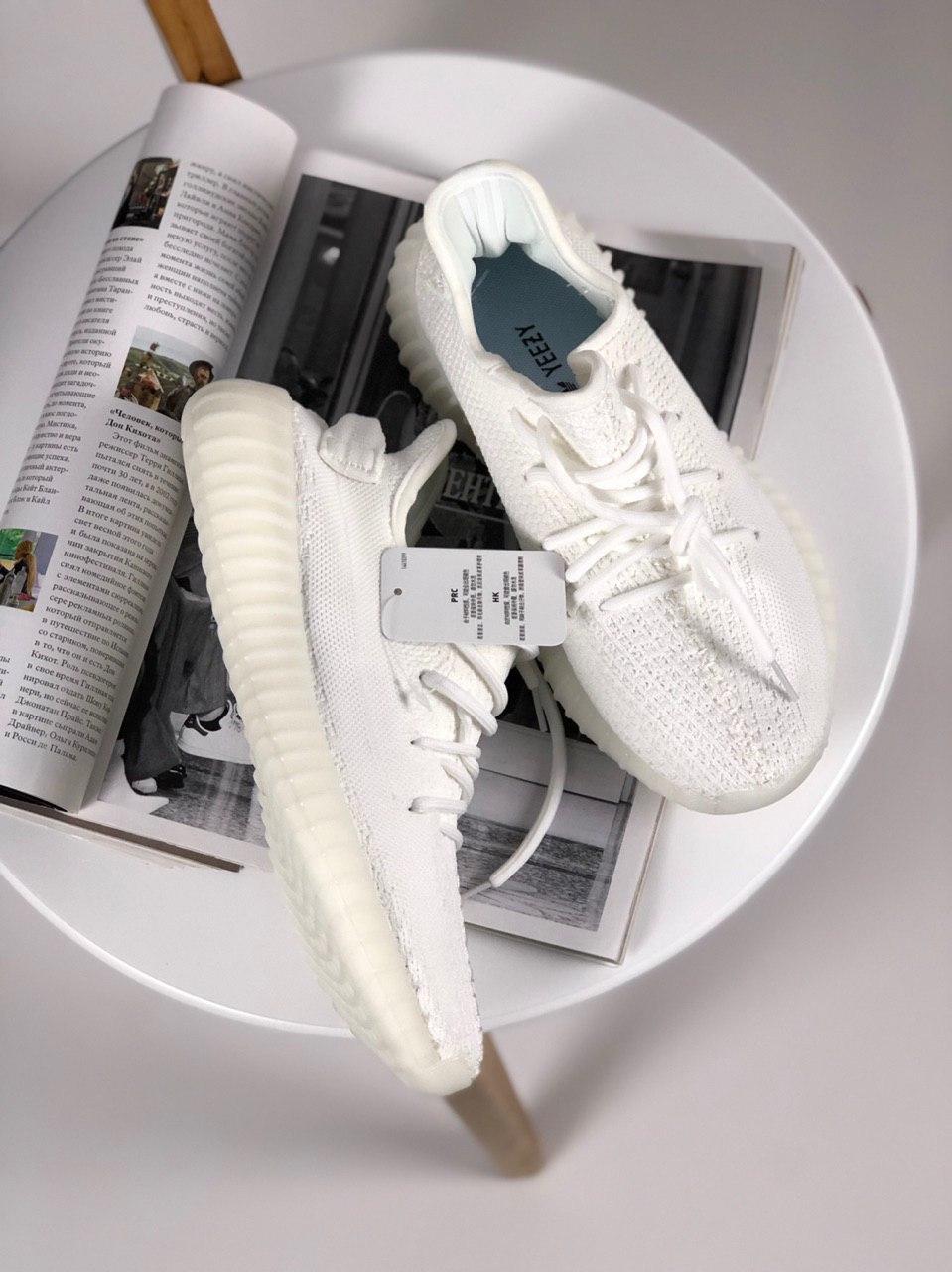 Кросівки Adidas Yeezy Boost 350 triple white білі літні жіночі легкі адідас і буст сітка