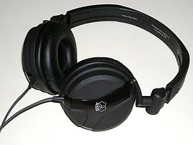 Навушники закритого типу AKG K 518 DJ 