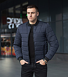 Модний чоловічий темно-синій бомбер, Куртка чоловіча коротка повсякденна непромокальна без капюшона, фото 6