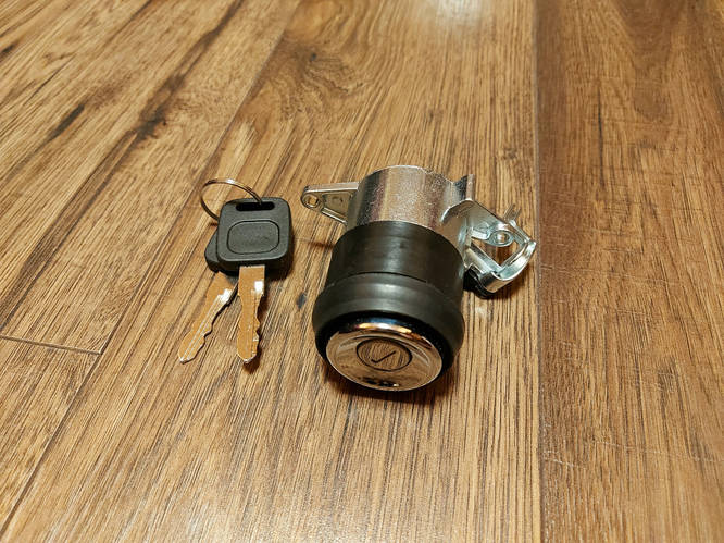 Купить Личинка (сердцевина) замок багажника Audi 80 B4 (09.1991 - 01. ...