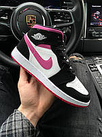 Баскетбольные кроссовки Air Jordan 1 Retro High Black/White/Pink