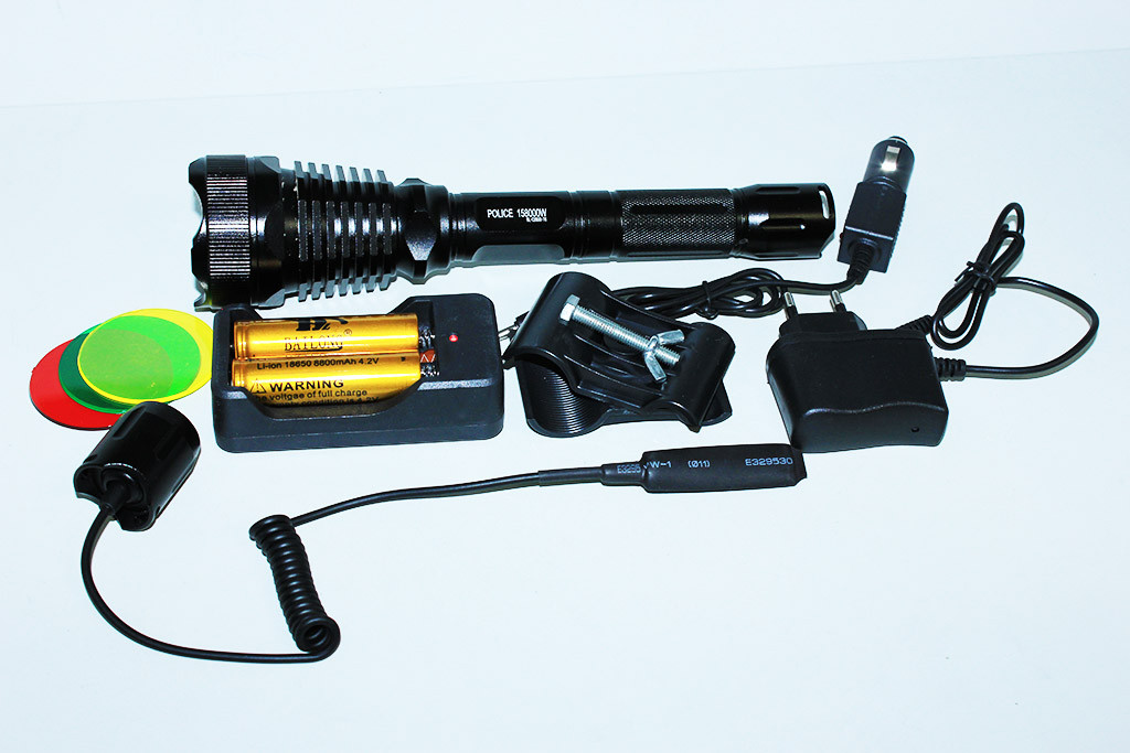 Ліхтар Police BL-Q 2800-T6 (для мисливців)