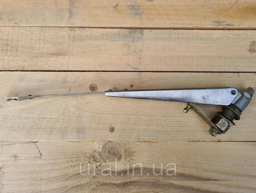 Важіль щітки склоочищувача правий Сл440-5205600