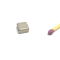 Неодимовий магніт квадрат 8*8*4 зчеплення 1,5 кг