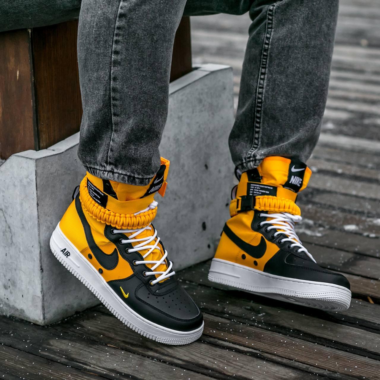 Nike Air Force 1 High Special Field Laser Orange