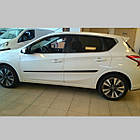 Молдинги на двері для Nissan Pulsar C13 2014-2018