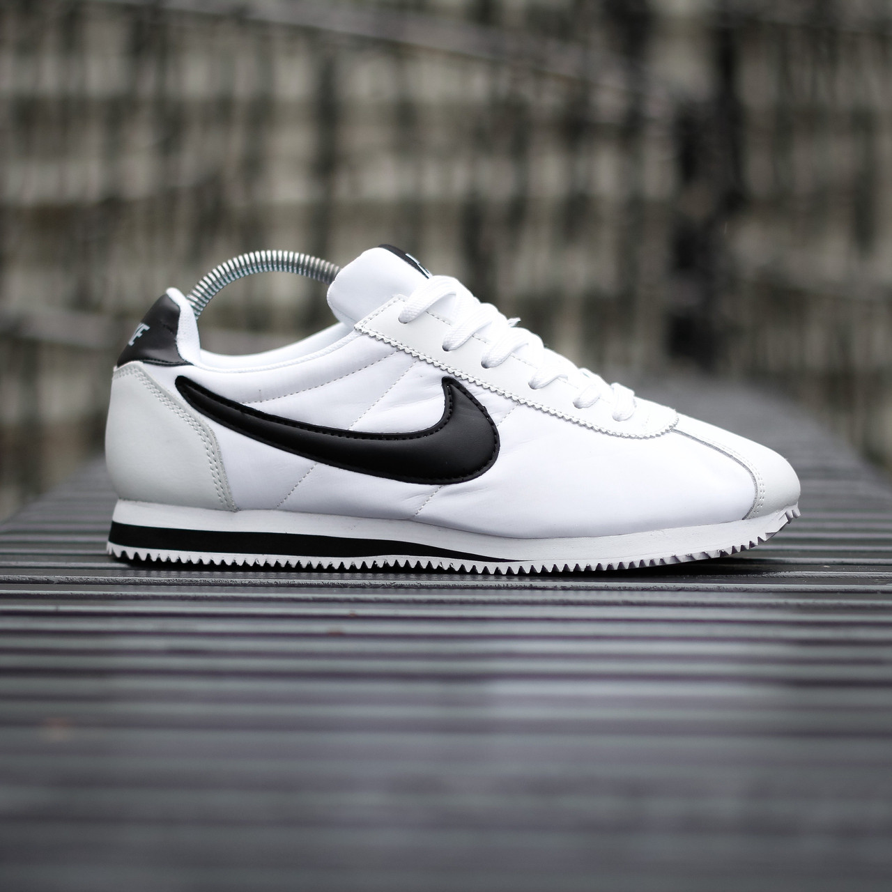 Nike air cortez. Nike кортесы мужские красные. Air max cortez. Nike cortez в фильмах. найк аир кортес классик.