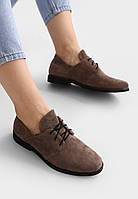 Туфли из натуральной замши для женщин коричневого цвета на шнуровке