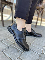 Женские классические туфли на низком ходу из натуральной кожи на шнуровке