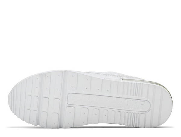 Nike 687977 deals
