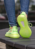 Жіночі кросівки Adidas Yeezy Boost 350 glow in the dark салатові літні повсякденні адідас і буст сітка, фото 4