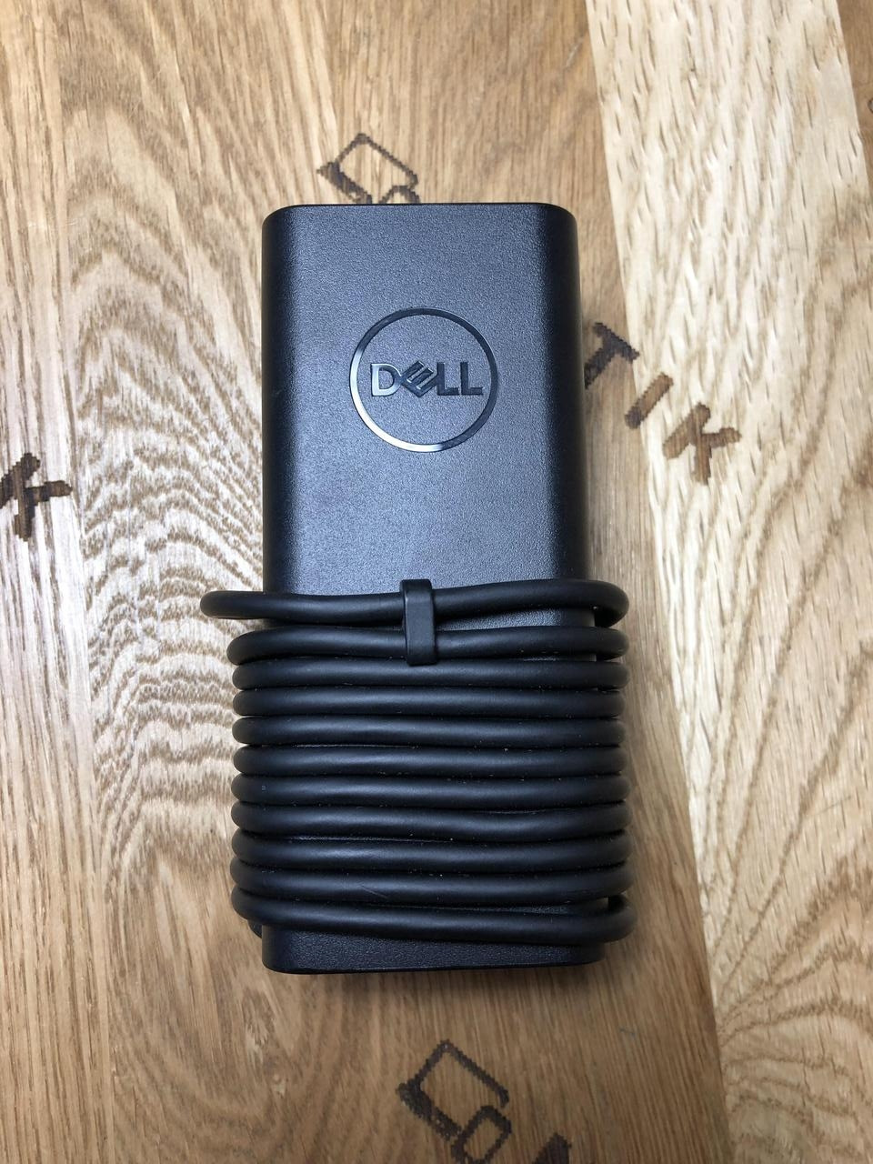 Адаптер для ноутбука Dell Charger 65 W Watt USB Type C AC Power Adapter LA65NM190/HA65NM190/DA65NM