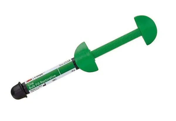 Filtek One Bulk Fill, A2, шпр. 4г, № 4870А2, балк-філ композит, Філтек Ван Балк Філл A2