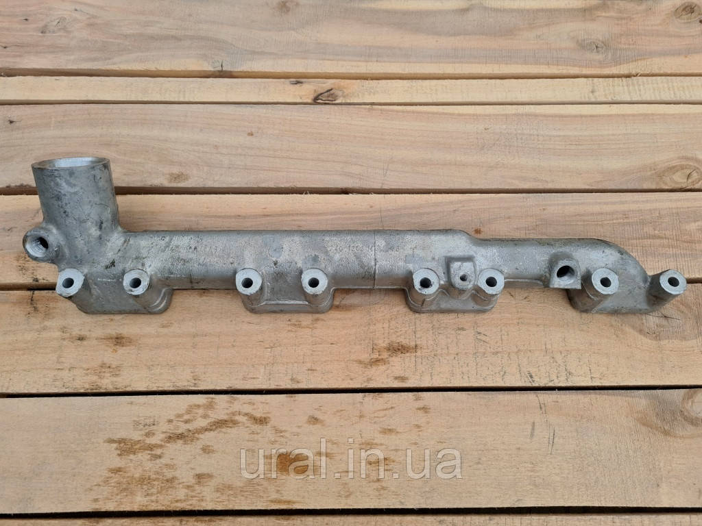 Труба водяна ліва 740-1303105