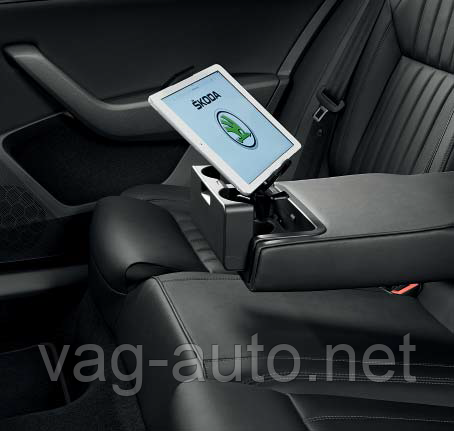 Тримач для смартфона і планшета Skoda