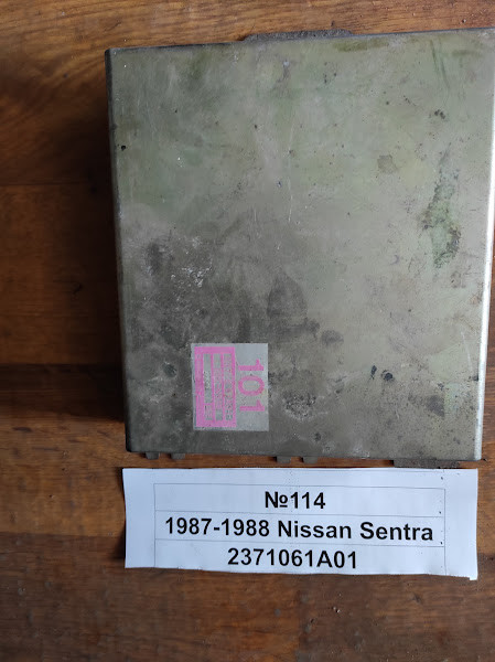 No114 Б/у Блок управління двигуном 2371061A01 для Nissan Sentra 1987-1988