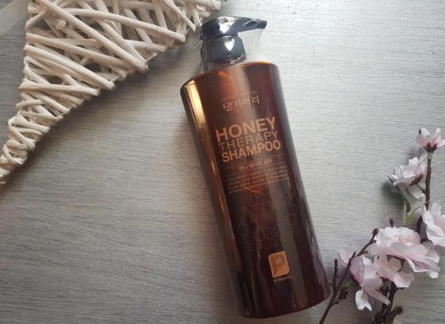 Шампунь для волосся Daeng Gi Meo Ri Honey Therapy Shampoo Медова терапія 500 мл