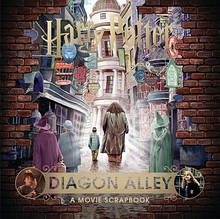 Harry Potter — Diagon Alley: A Movie Scrapbook / Книга