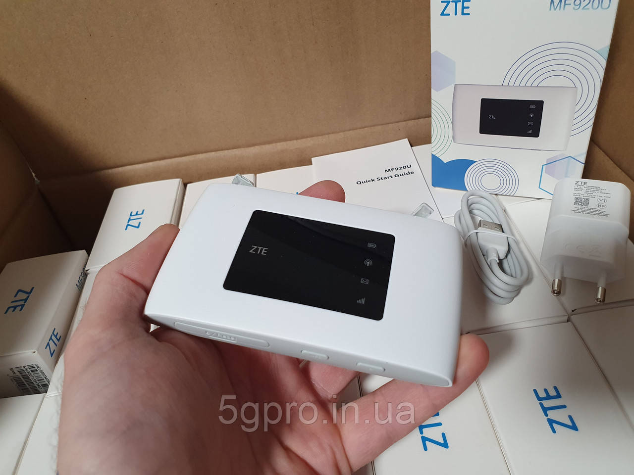 Карманный 3G/4G WiFi роутер ZTE mf 920u с поддержкой MIMO и аккумулятором 2000 мА
