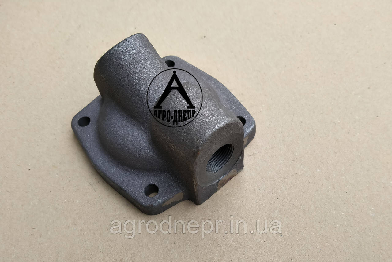 45-46081 Кришка фільтра гідросистеми ЮМЗ старого зразка кута 90, фото 1