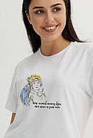 Белая женская футболка из хлопка с патриотическим принтом