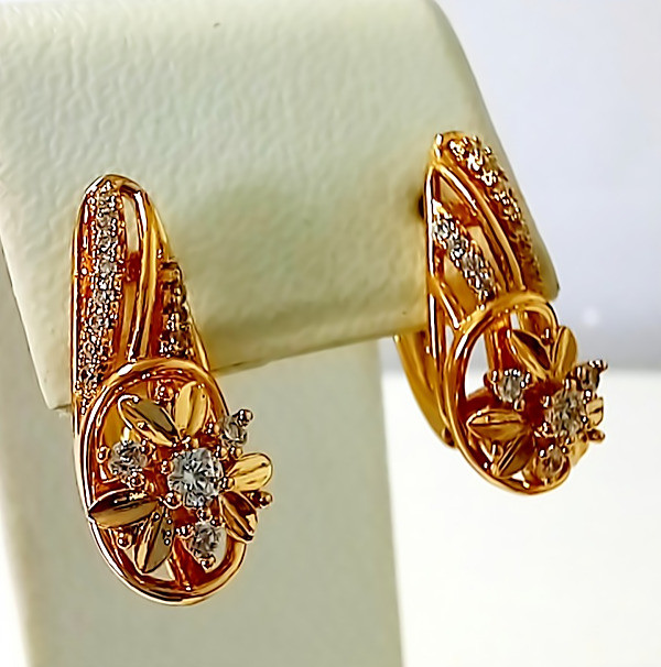 Сережки ХР з білими цирконами. Позолота 18К. Довжина: 8 мм