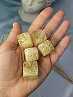 Цитрин, кубик 2*2 см, натуральный обработанный желтый минерал, вес 15-20 грамм