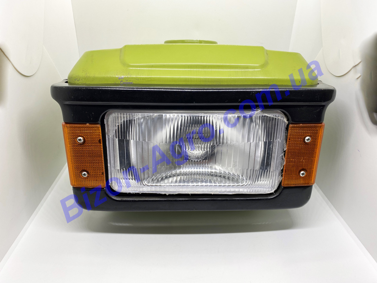 Бак паливний R190N, (1GZ90), потайна горловина, отвір під кран паливний