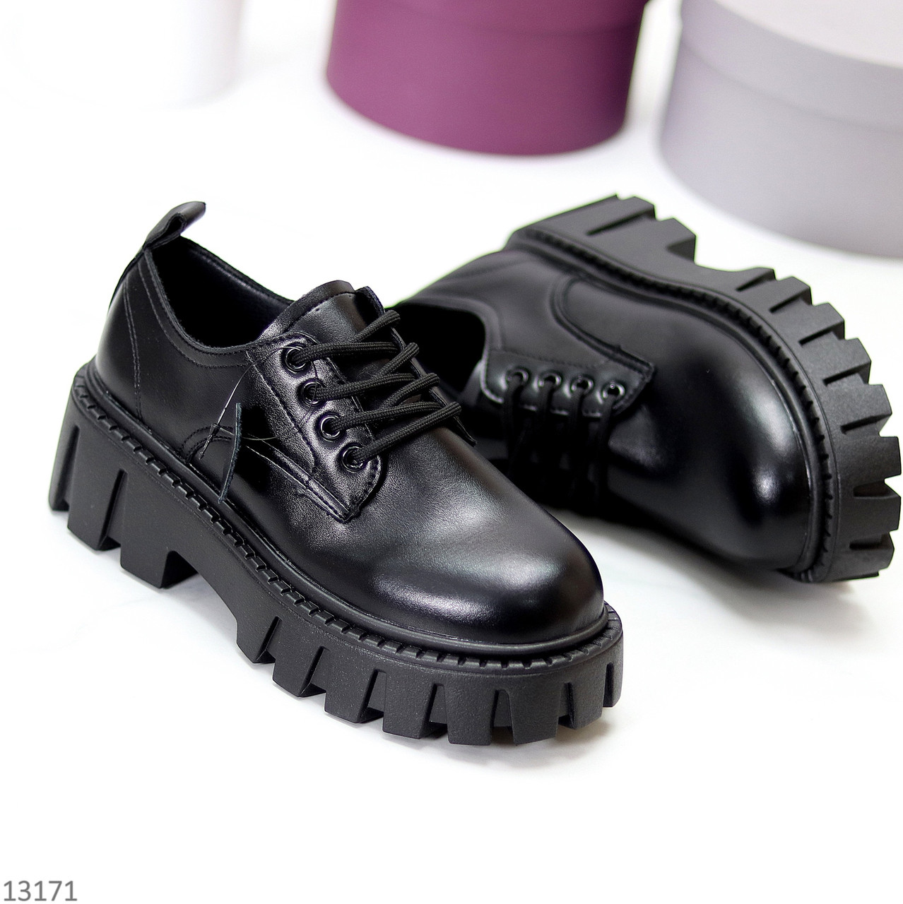 Трендовые черные кожаные женские туфли гриндерсы натуральная кожа на массивной подошве 40-25см (обувь женская)