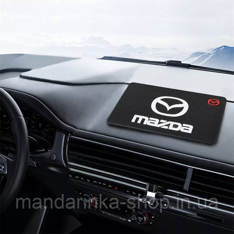 Антискользящий коврик на панель авто Mazda (Мазда) - фото 1 - id-p1383792389