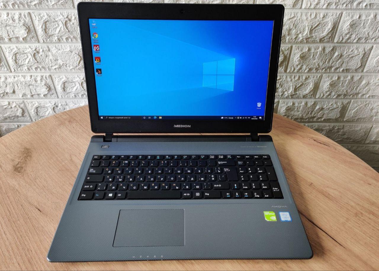 Ноутбук Medion 15.6/IPS/i5 7200U/8Gb/SSD256+HDD1Tb/GF940MX-2Gb