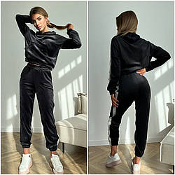Молодіжний жіночий велюровий прогулянковий костюм: кофта з капюшоном і штани зі вставками, норма і батал